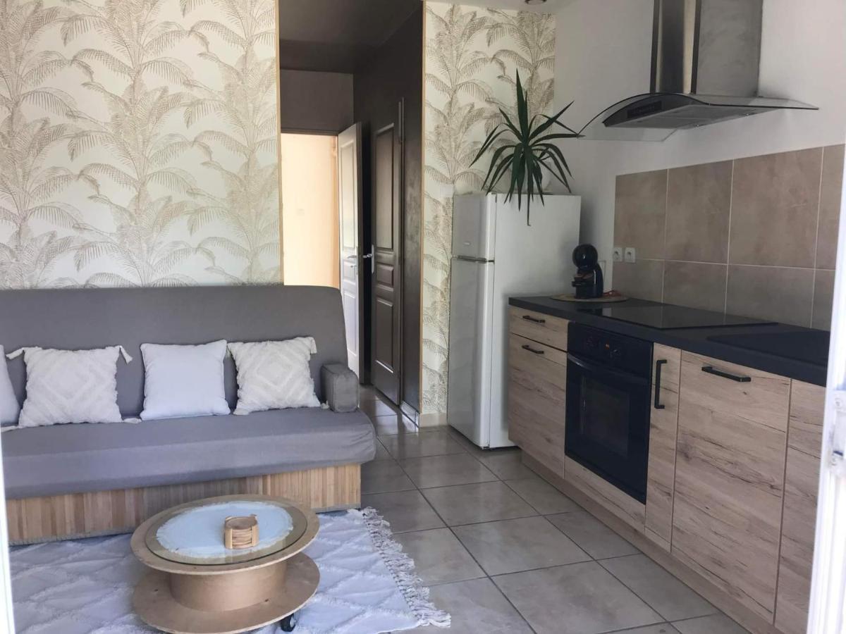 Appartement T1 plain pied Le Cannet-des-Maures Buitenkant foto